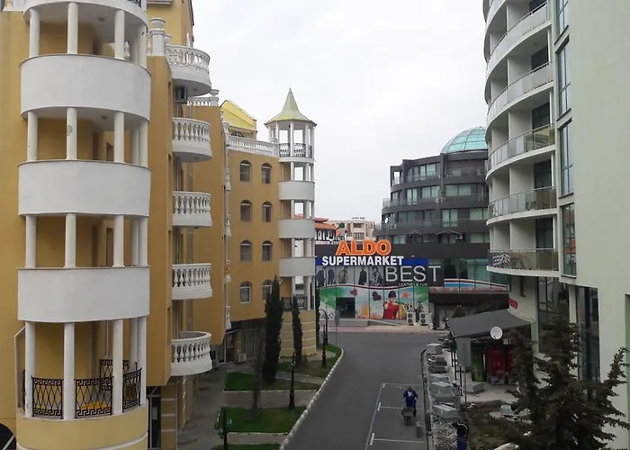 Victoria Perla Apartment